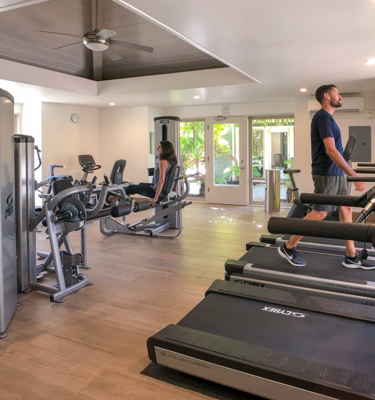State of the Art Fitness Center at The Shadows Apartments in Mountain View, California